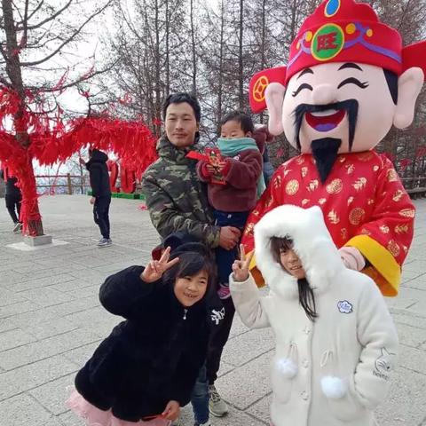 禄星和财神什么关系(禄星财神是谁)