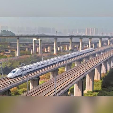 桂林市哪个动车站