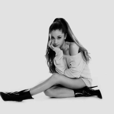 足球一百万粉丝有多少钱