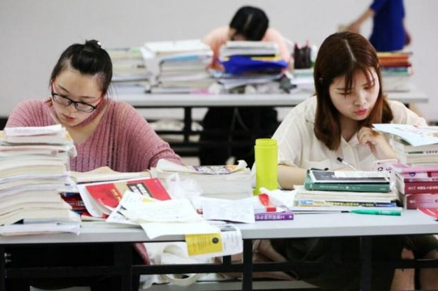 考研上岸了发的朋友圈文案