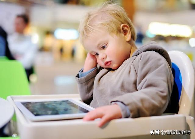 怎么让孩子在公众场合快速安静下来