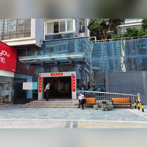 厦门市第二外国语高一有多少人