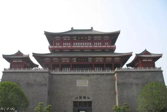 湖北冷门的千年古城，被誉为“华夏第一城池”，风景不输平遥古城