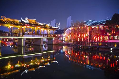 湖州都有什么美食店（各地名景名小吃）