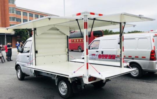 国产新车：地摊创业神车！五菱荣光小卡翼开启，打开车厢就能卖货