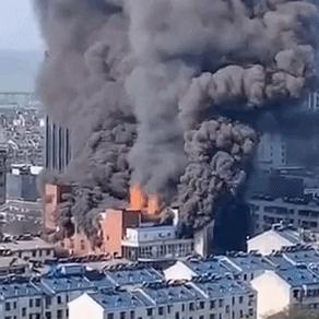 贵池学校踢足球比赛的长尾关键词有什么