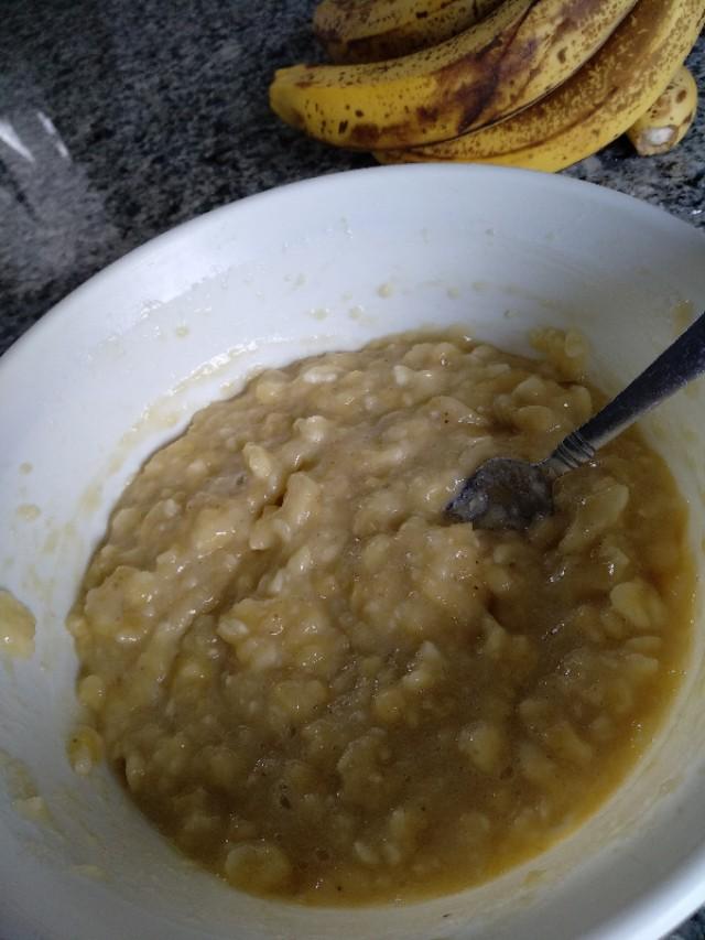 香蕉泥可以做什么美食（香蕉和红糖一起吃能使白发变黑吗）