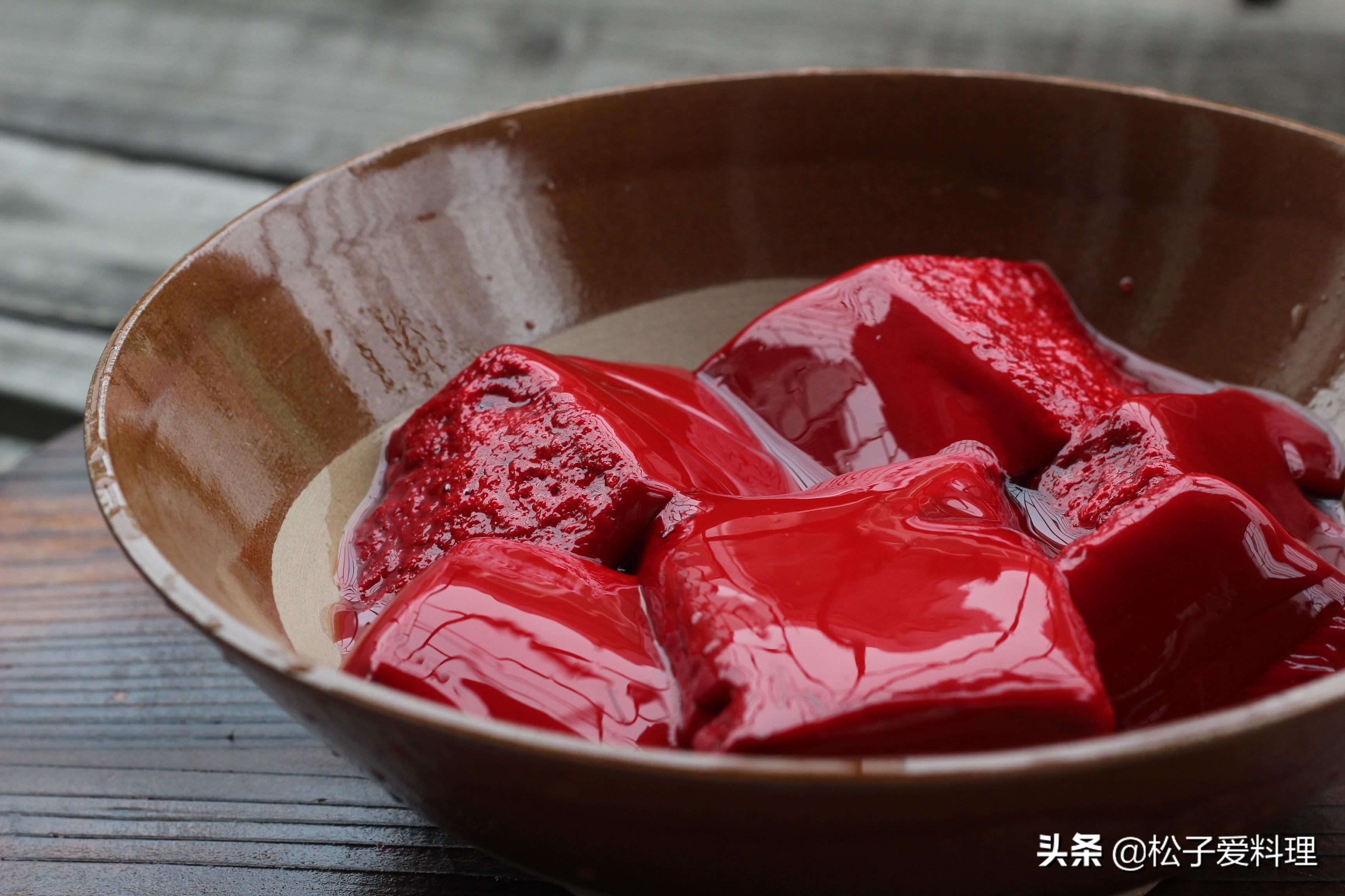 阴历小年吃什么美食（在这一天大家怎么过）