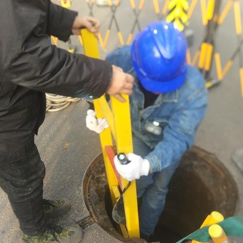 济南市公交车用什么查