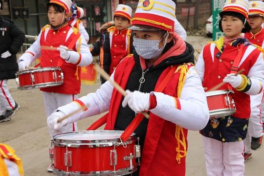 铿锵鼓号，梦想前行——记郑州新徽实验学校少先队鼓号队成果展示