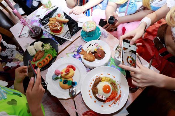 彩虹岛有什么美食（淀山湖有哪些景点）