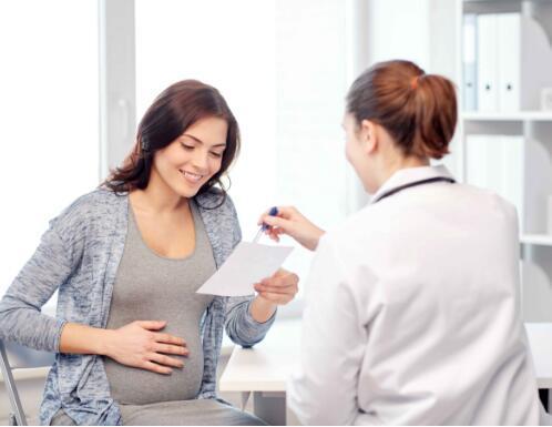 想要轻松度过孕期，分享4个有效缓解孕妇孕吐的方法