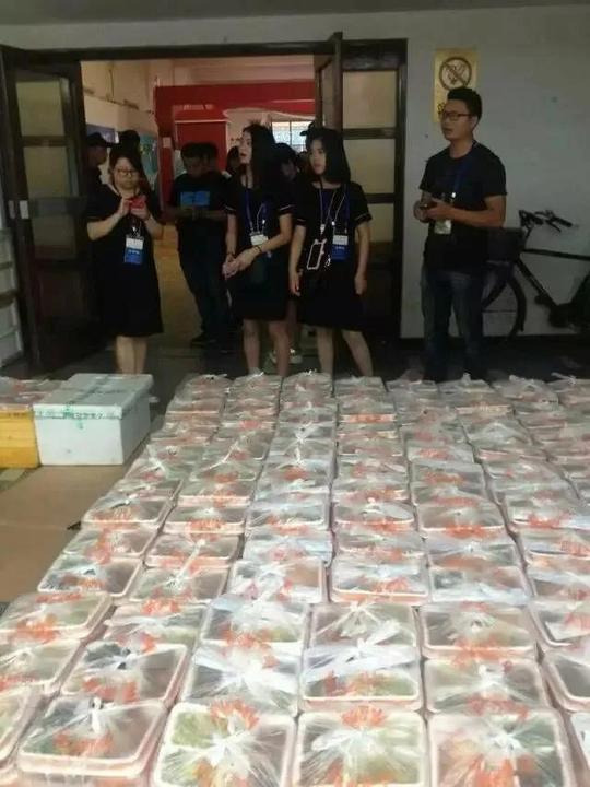 皓哥大学毕业一路创业一路负债
