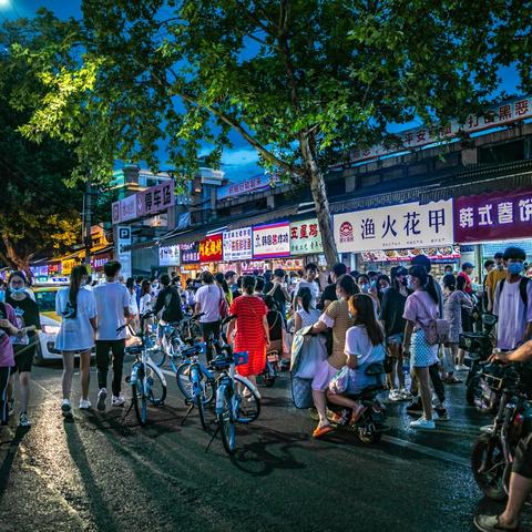 武汉站和汉口站哪个繁华？