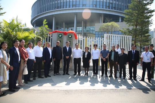 “战友商学院”“退役军人就业创业实践基地”揭牌仪式在福州举行