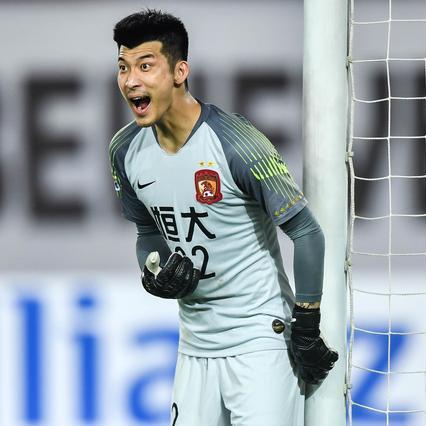 大连籍贯的足球运动员的长尾关键词有什么