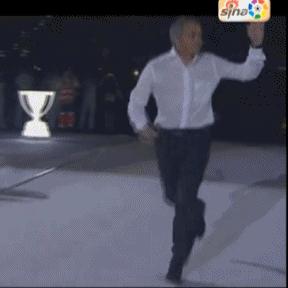 足球比赛面具佩戴原因的长尾关键词有哪些