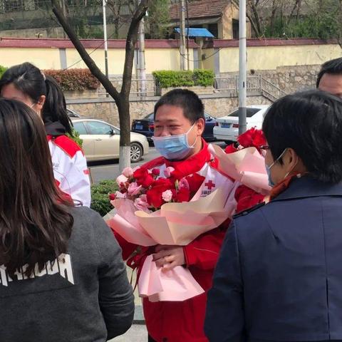 武汉市和南京哪个好考