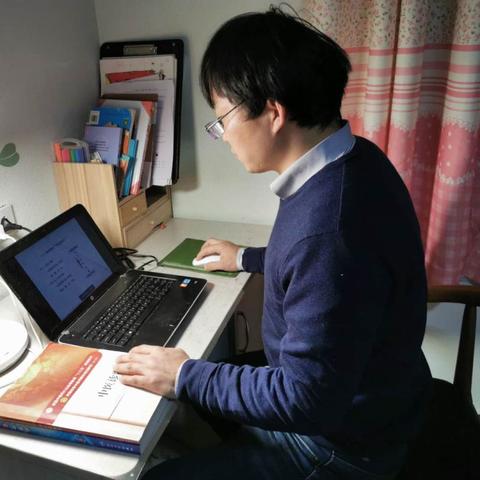 河南公务员加班吗的相关长尾关键词有哪些