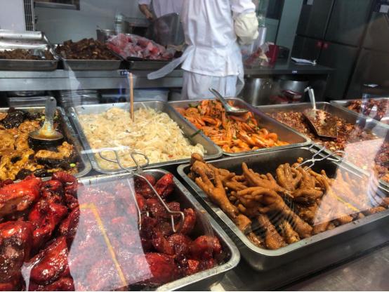 外卖小哥做什么美食（每月赚个1万有什么工作呢）