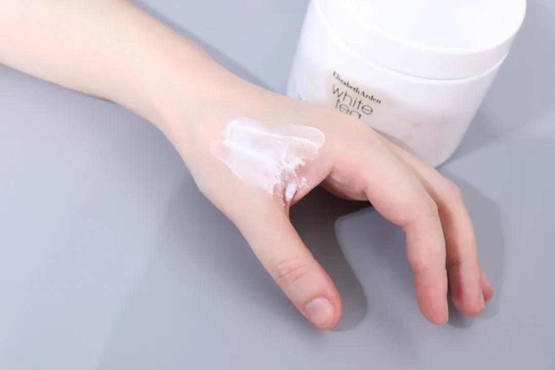 韩国冰激凌身体乳测评视频(热奶包和冰淇淋的区别)