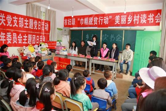 赞赞赞，昆明市妇联推动妇女创业创新工作登上《中国妇女报》头版啦！