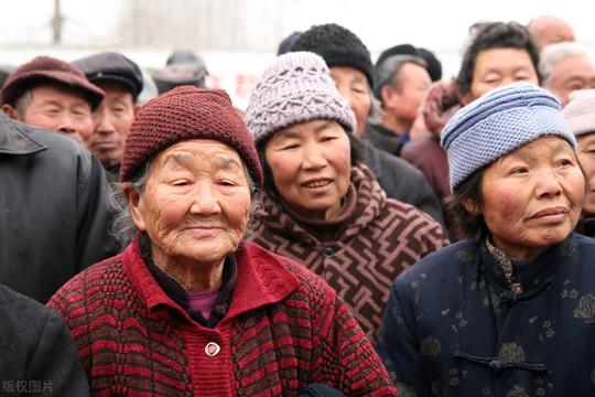 农村养老有妙招！这两个地区给出新点子，全国推广可行吗？