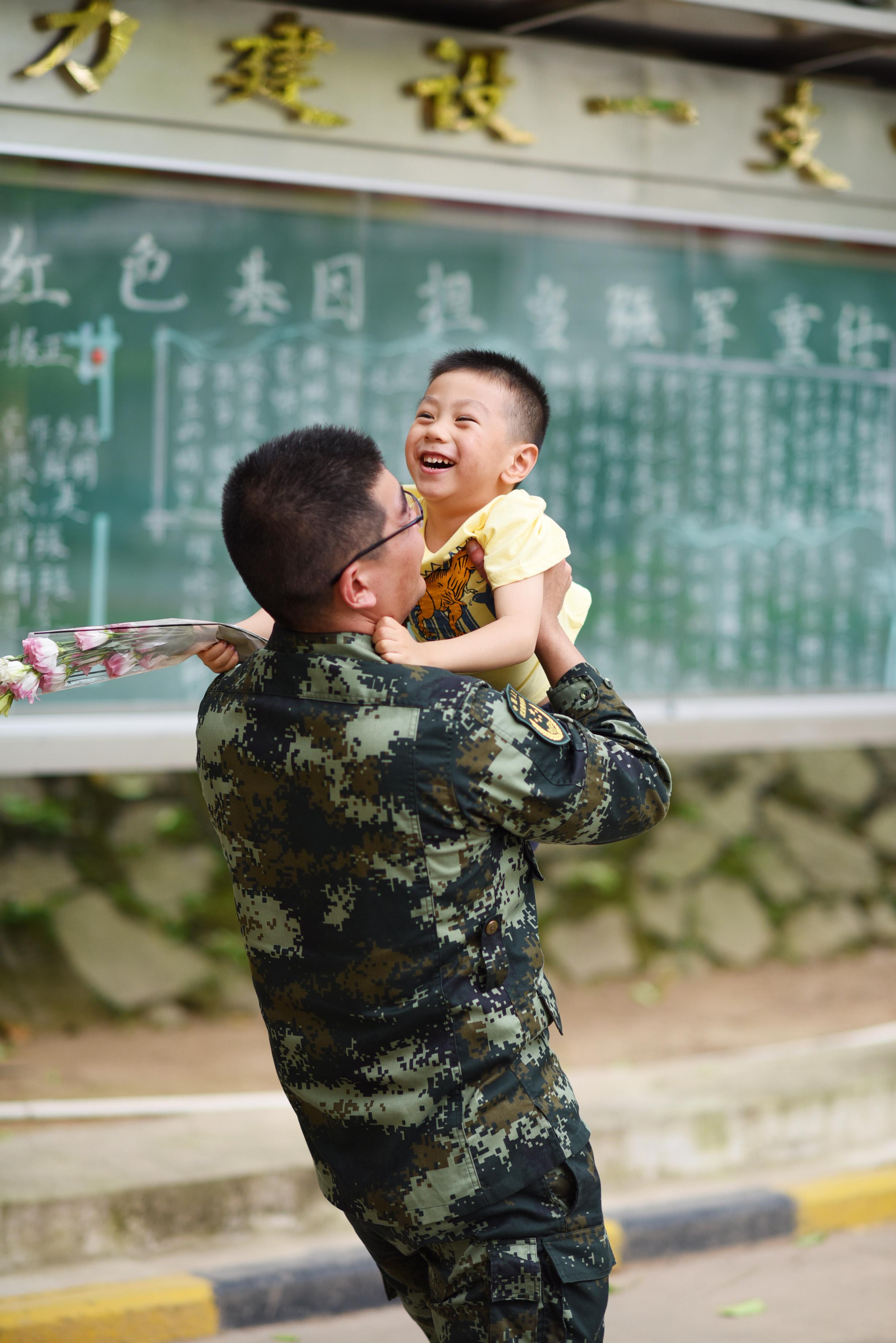 洋桔梗花语是什么怎么养,21朵粉玫瑰和洋桔梗代表什么意思?