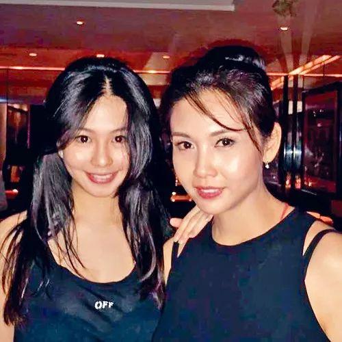 ​邱淑贞女儿沈月搁置进修进入爸爸公司学做生意接管时装王国