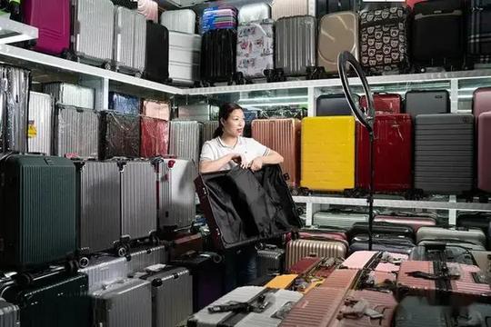 “暴利行业”快速兴起，有人一夜赚下700万，有人一朝赔得倾家荡