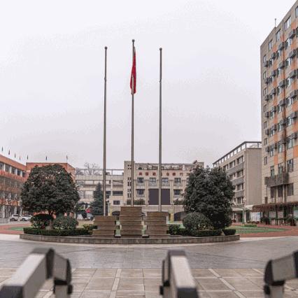 西安翠华路属于曲江吗