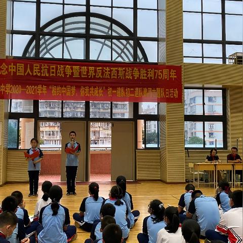 厦门市初二今年多少学生