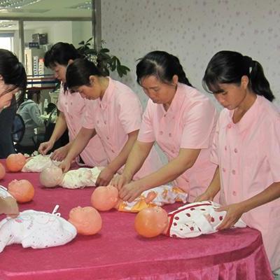 保定市哪里有学做月嫂