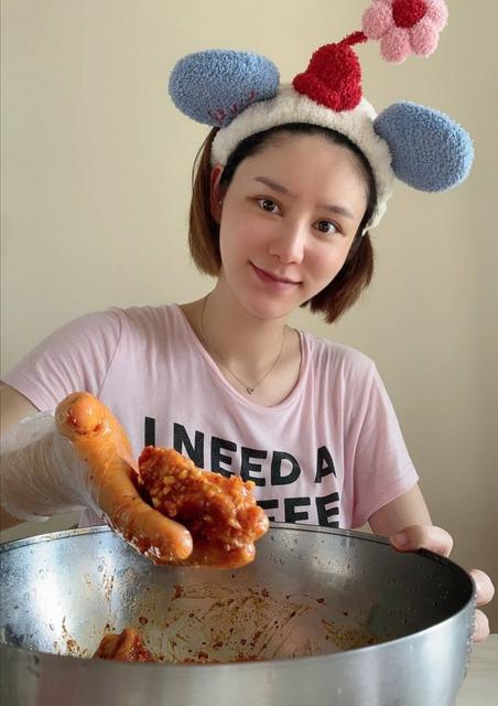 新生儿要用母乳洗脸吗