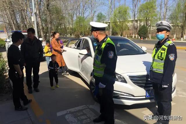 运城两私家车超员，被重罚