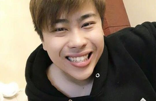 小智直播谈卢本伟和陈一发！以后日子很难过的，还不如普通人！