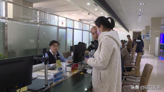 河口区人社局：用足用实用细政策资金全力稳控就业形势
