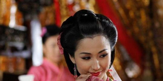 清朝骗术奇案，道士谎称能召天女下凡，骗倒一众富豪