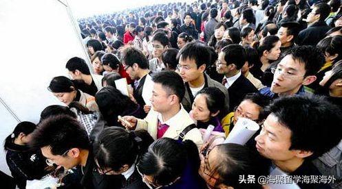 一“海归”的饭局观察：经商的有钱人和读博的文化人为啥都不自信