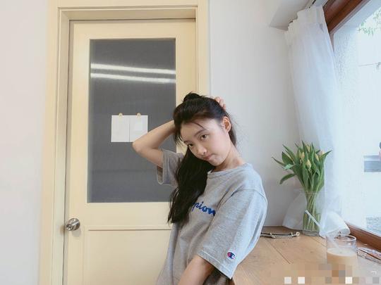 “绿茶”林有有一夜爆火，剧中角色招人恨，剧外时髦穿搭优雅大方