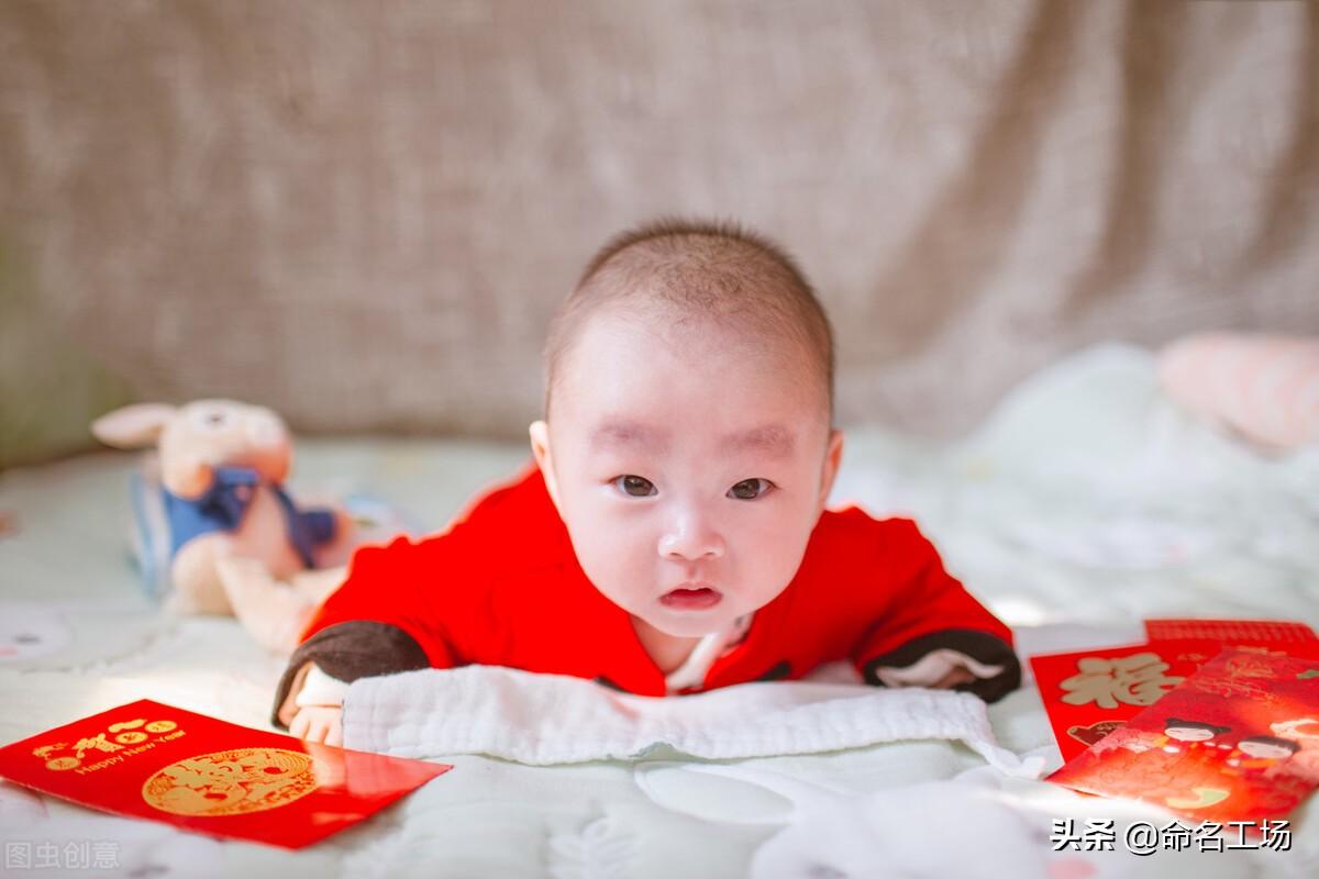 牛年宝宝起名带什么字吉利（2021女宝宝名字简单干净二字）