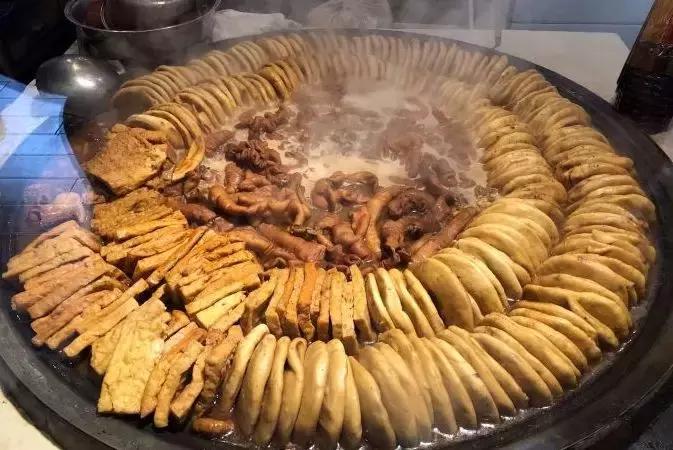 美食街上什么（中国四大美食广场）