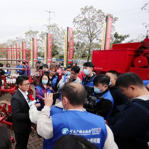 河南和北京哪个离深圳近