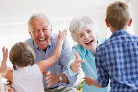 3岁宝宝谁带都一样？错！孩子输在起跑线，隔代养娃是祸首