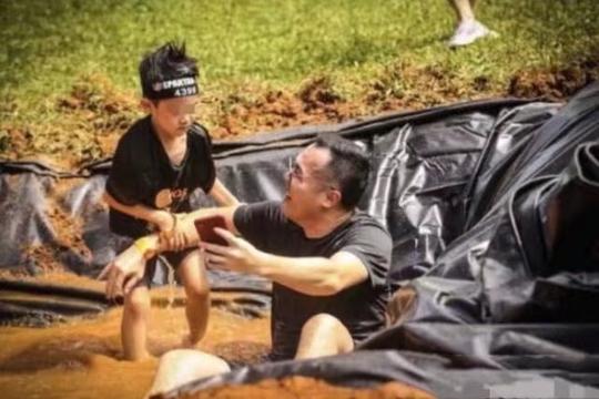梁静茹疑患抑郁症？儿子归前夫？父子同玩亲子障碍游戏