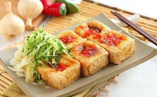正宗绍兴油炸臭豆腐，在家也可以做，让人流口水的特色小吃！