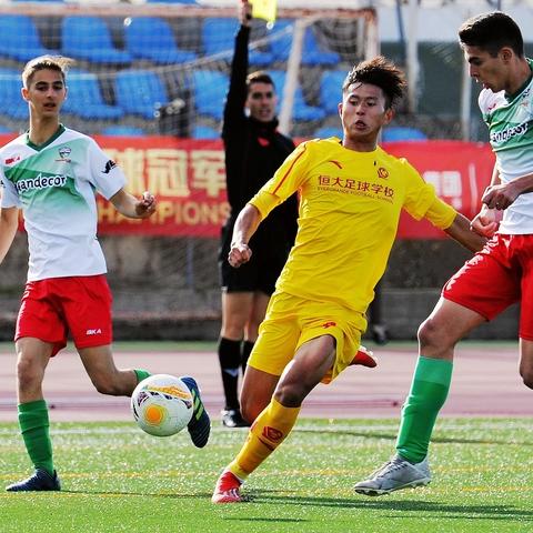 足球比赛的开始手势的长尾关键词有什么