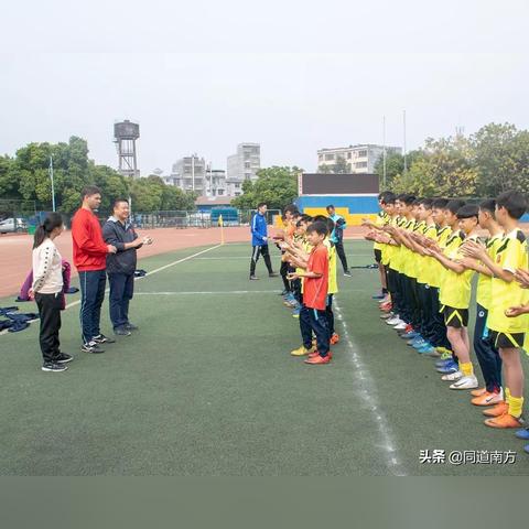 桂林到钟山汽车时刻表相关长尾关键词有哪些