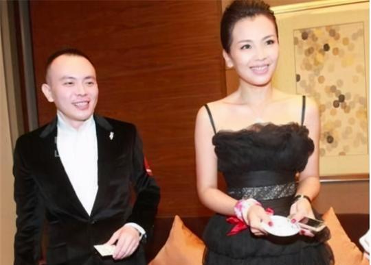 为了帮老公还债，刘涛究竟有多拼？她丈夫也确实没有创业的命