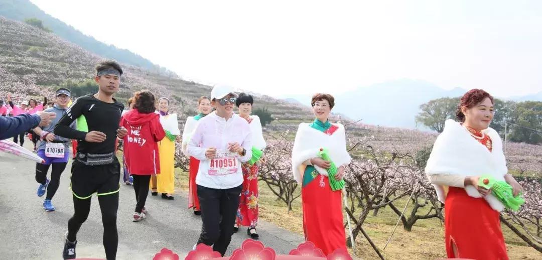 体育科技毕业论文致谢姚明一共从火箭队领走了多少薪水